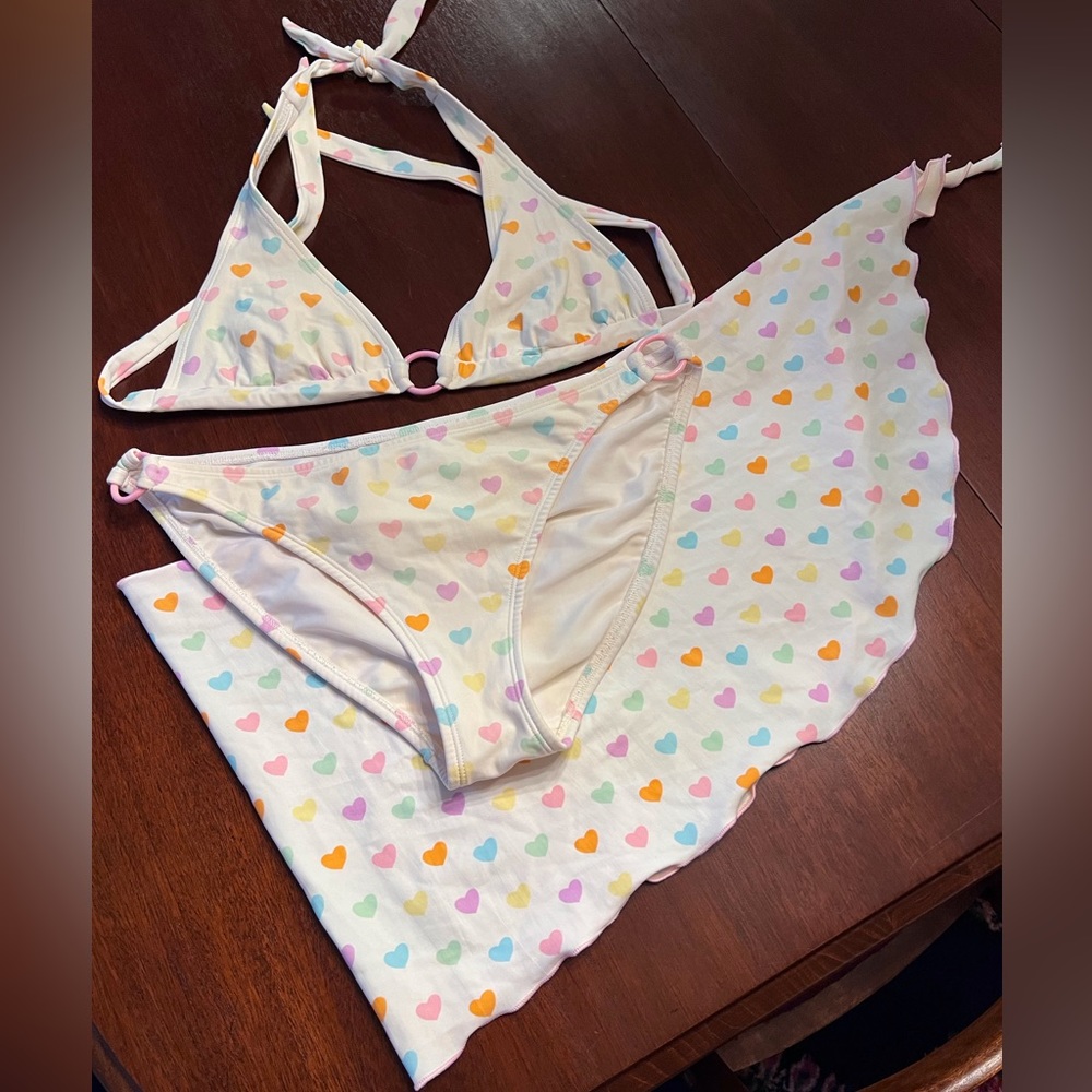 Shoshanna Cream Heart Print Triangle Bikini with Matching Sarong - Picture 2 of 7